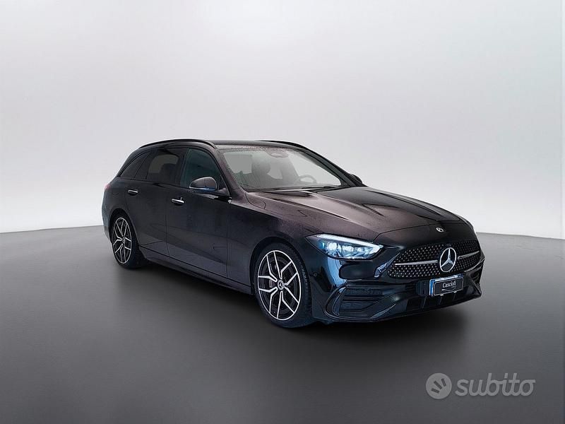 Usata Mercedes C300 265 CV (194 kW) 2022 Nero Station wagon
