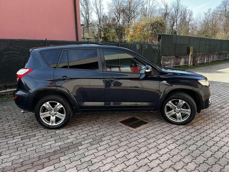 Usata Toyota RAV4 Executive 150 CV (110 kW) 2011 Nero SUV