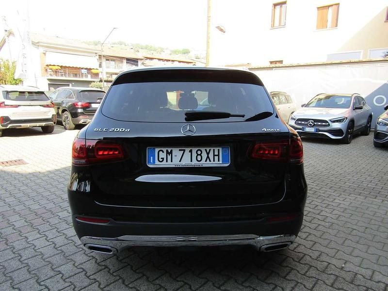 Usata Mercedes GLC200 163 CV (119 kW) 2022 Nero SUV