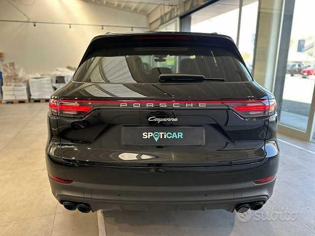 Usata Porsche Cayenne 340 CV (250 kW) 2021 Nero SUV