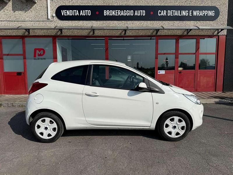 Usata Ford Ka 67 CV (49 kW) 2015 Bianco Berlina