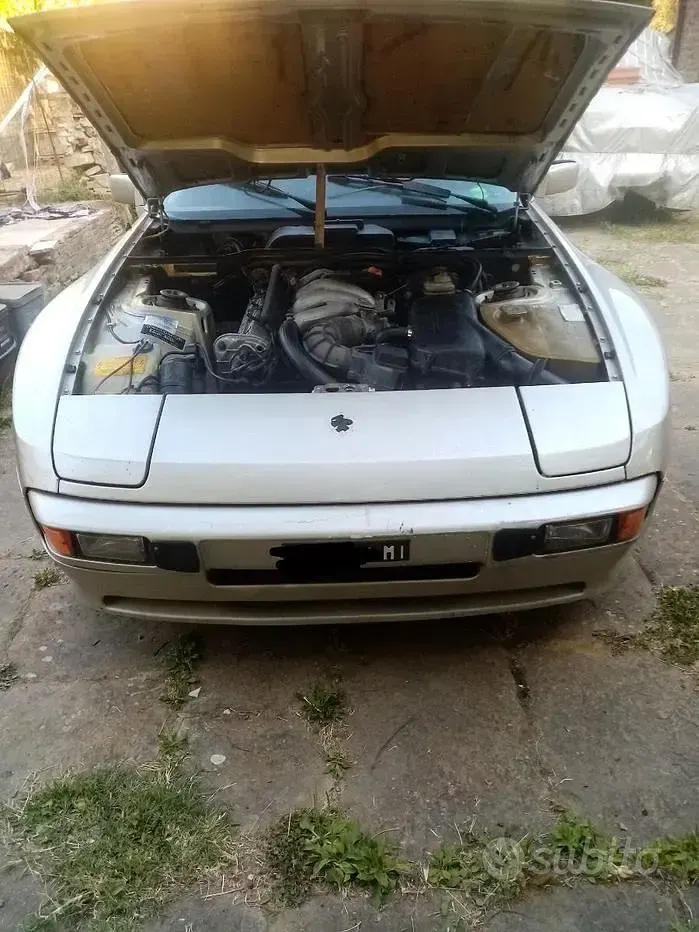 Usata Porsche 944 163 CV (119 kW) 1982 Grigio Coupé