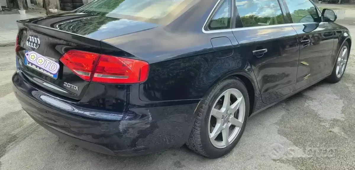 Usata Audi A4 143 CV (105 kW) 2008 Bluazzurro Berlina