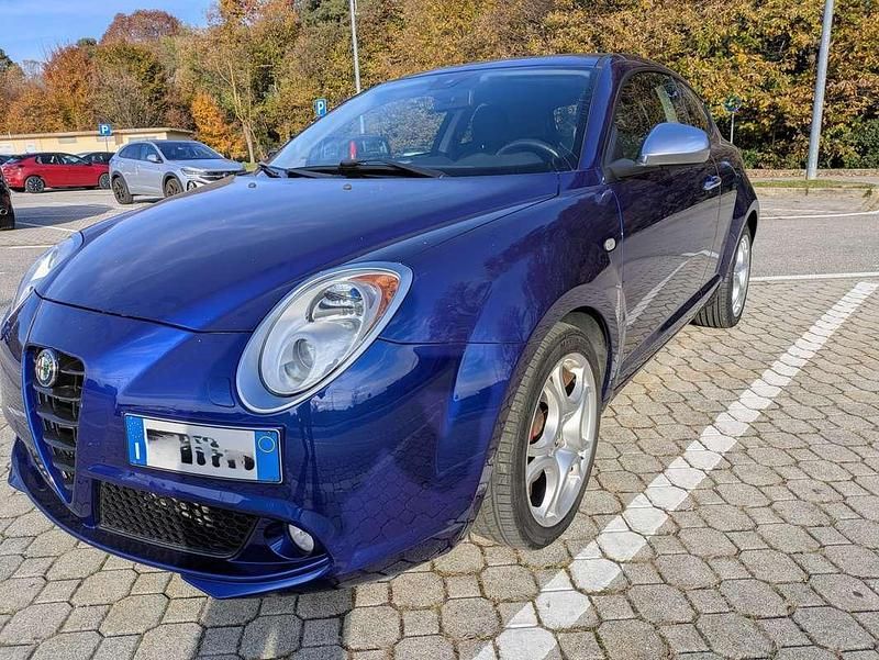 Blu/azzurro Usata 2012 Alfa Romeo MiTo Distinctive Due volumi | 9000 € (Molto cara) - Immagine 1/4