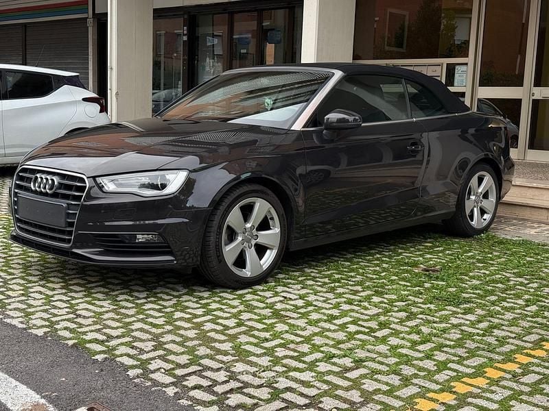 Usata Audi A3 Cabriolet Sport 125 CV (91 kW) 2016 Gray Cabrio