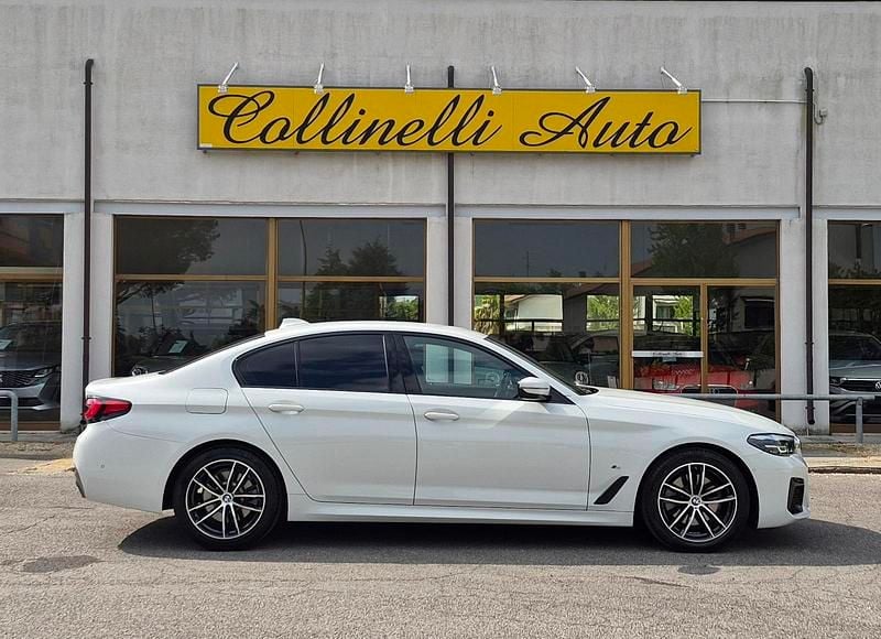 Usata BMW 520 M Sport 2022 Alpin white Berlina