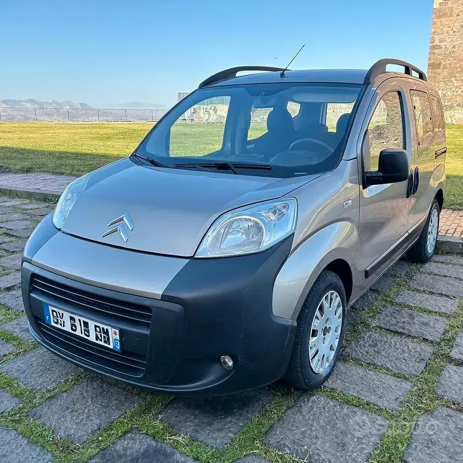 Usata Citroën Nemo Comfort 75 CV (55 kW) 2011 Giallo Monovolume