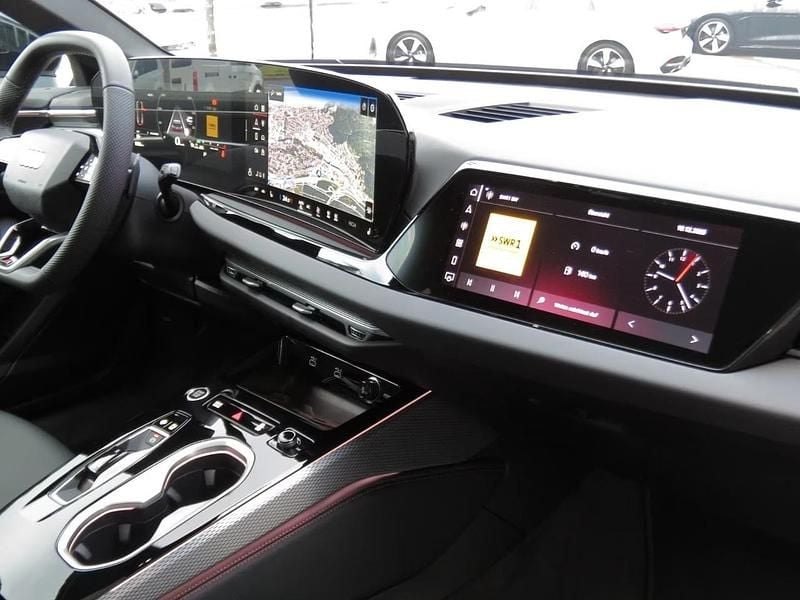 Nuova Audi A6 S-Line 203 CV (149 kW) 2025 Verde Station wagon