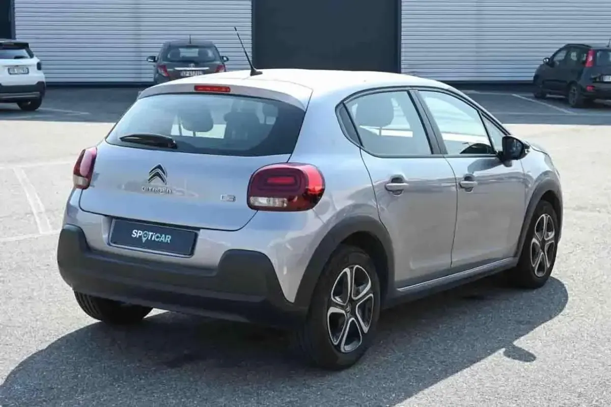 Usata Citroën C3 PureTech 83 CV (61 kW) 2024 Grigio Berlina