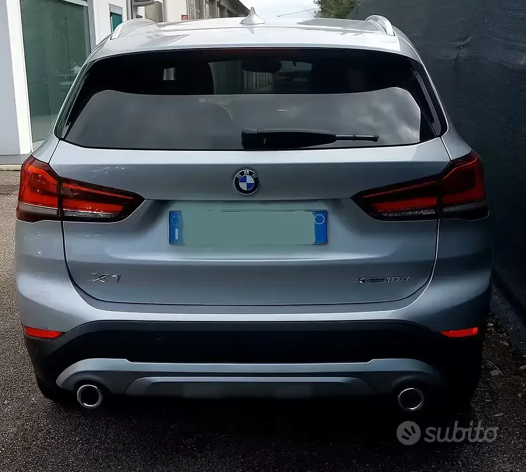 Usata BMW X1 116 CV (85 kW) 2021 Grigio SUV
