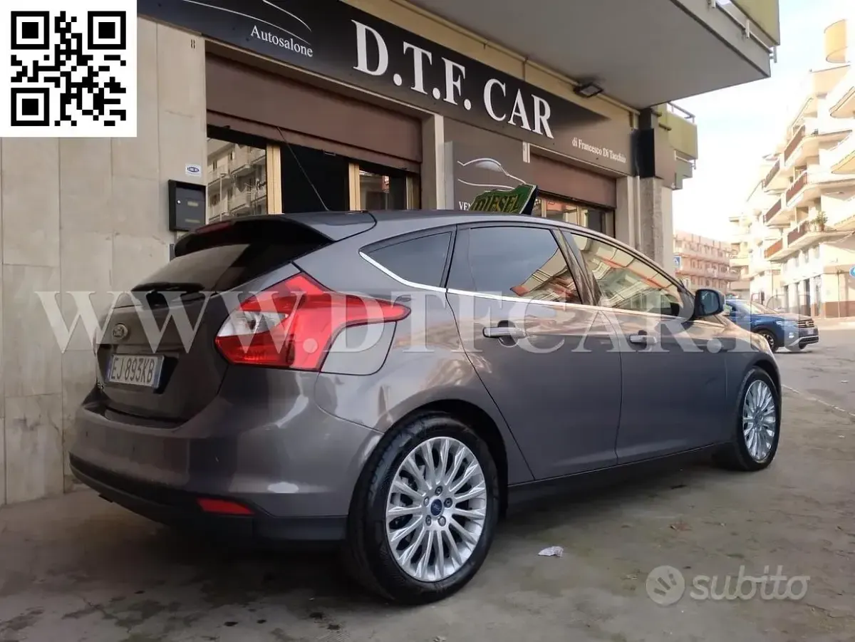 Usata Ford Focus Titanium 116 CV (85 kW) 2011 Grigio Berlina