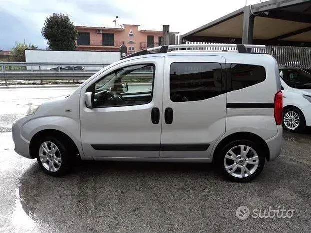 Usata Fiat Qubo Trekking 70 CV (51 kW) 2013 Grigio Monovolume