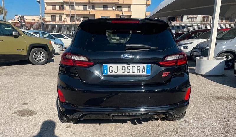 Usata Ford Fiesta ST 200 CV (147 kW) 2022 Nero Utilitaria