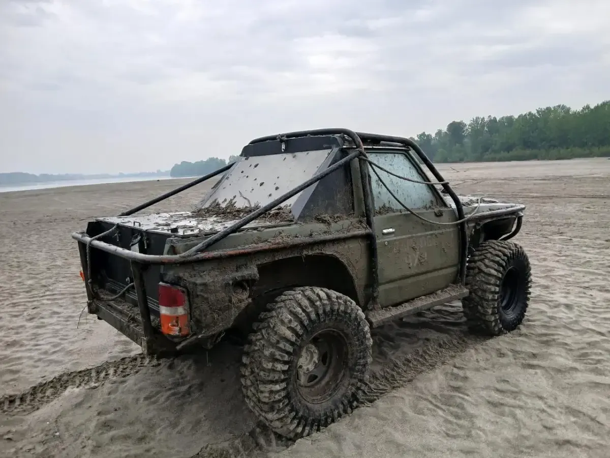 Używany Nissan Patrol 129 KM (94 kW) 1991 Zielony SUV