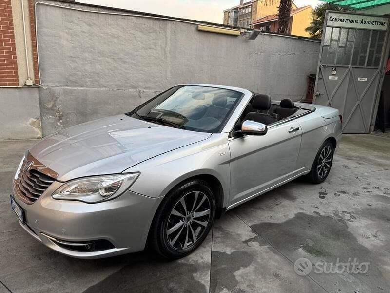 Usata Lancia Flavia 170 CV (125 kW) 2012 Argento Cabrio