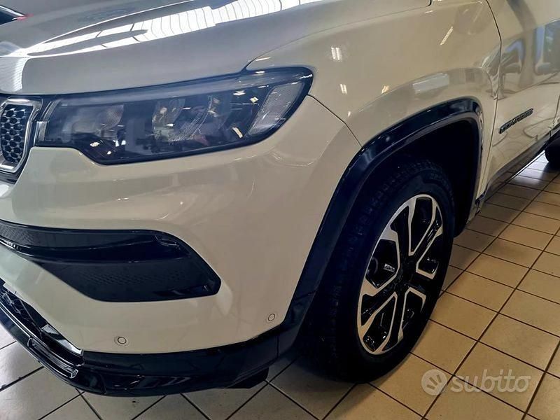 Usata Jeep Compass Summit 190 CV (139 kW) 2021 Bianco tetto nero SUV