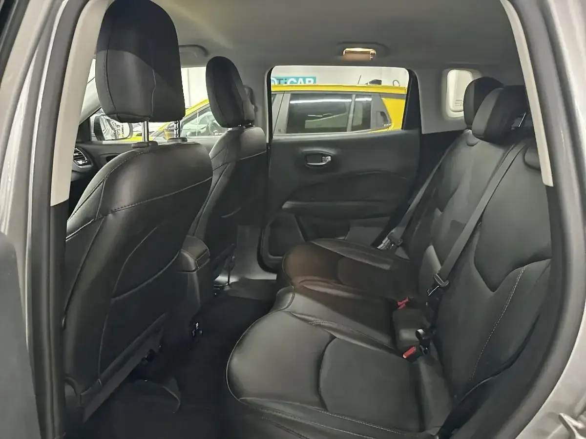 Usata Jeep Compass Limited 120 CV (88 kW) 2019 Grigio SUV