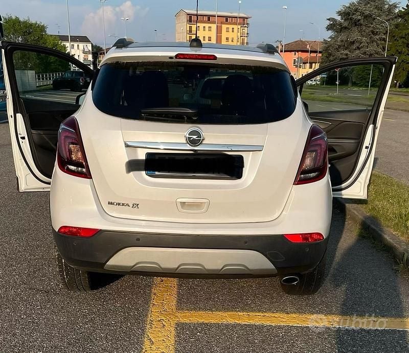 Usata Opel Mokka X 110 CV (80 kW) 2016 Bianco SUV