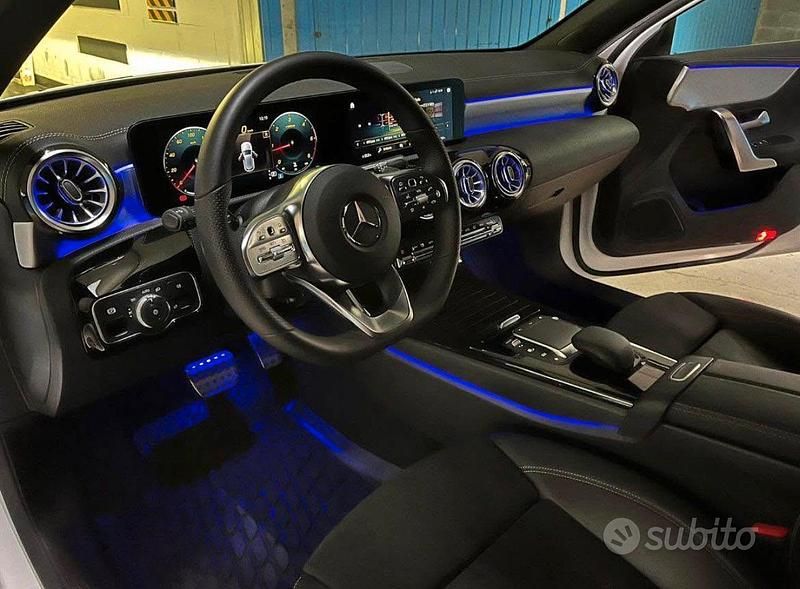 Usata Mercedes A180 Premium 116 CV (85 kW) 2021 Bianco Berlina