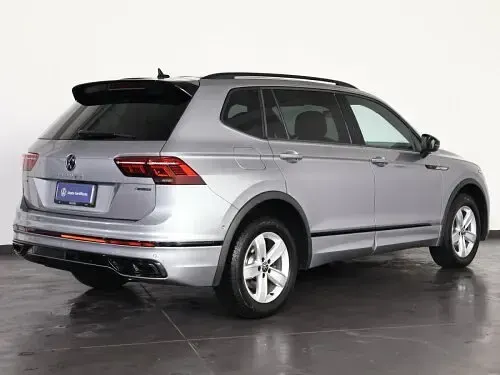 Usata VW Tiguan Allspace R-line 150 CV (110 kW) 2024 Pyrit silver SUV