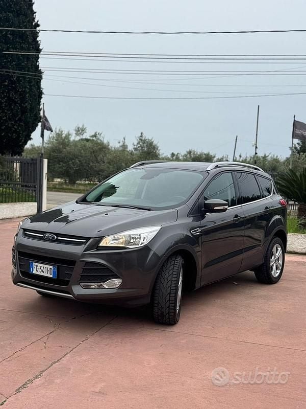 Usata Ford Kuga 2016 Grigio SUV