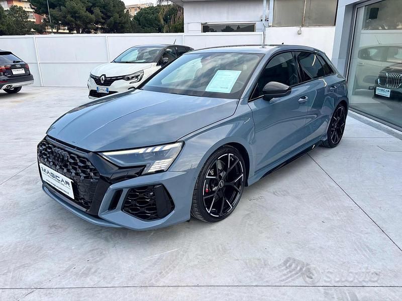Usata Audi RS3 Ambiente 400 CV (294 kW) 2022 Grigio kemora Berlina