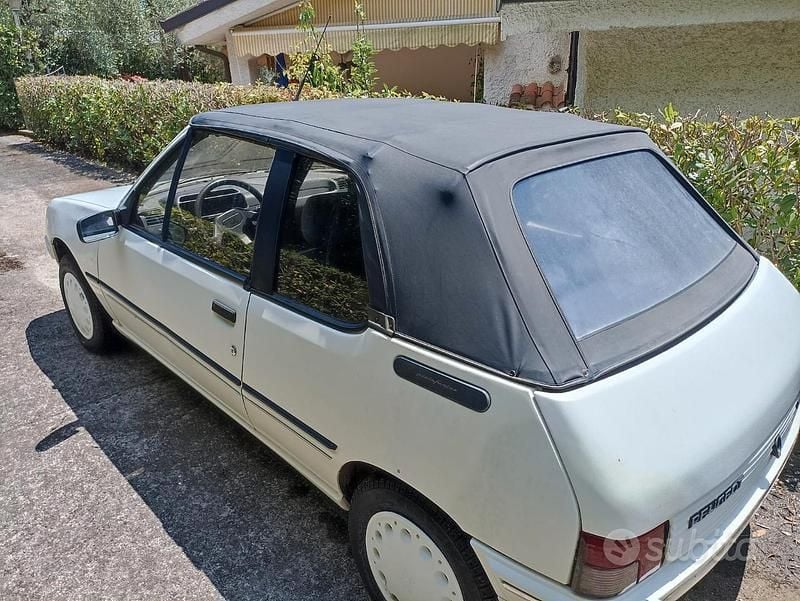 Usata Peugeot 205 54 CV (39 kW) 1991 Bianco Cabrio