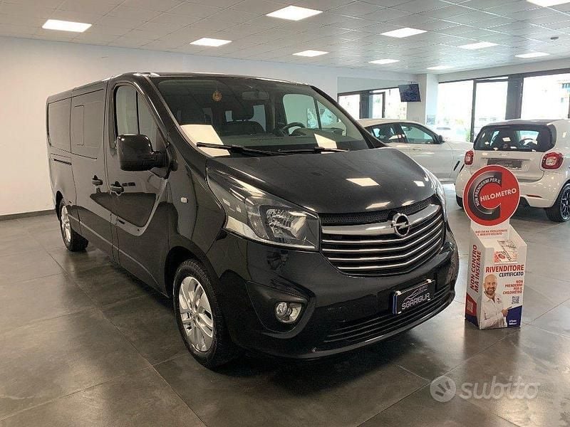 Nero Usata 2017 Opel Vivaro Sport Furgone | 18.800 € (Ottimo prezzo) - Immagine 1/4