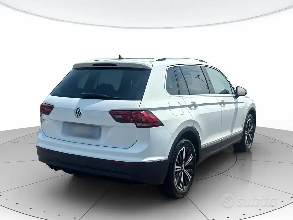 Usata VW Tiguan Business 150 CV (110 kW) 2018 Bianco SUV