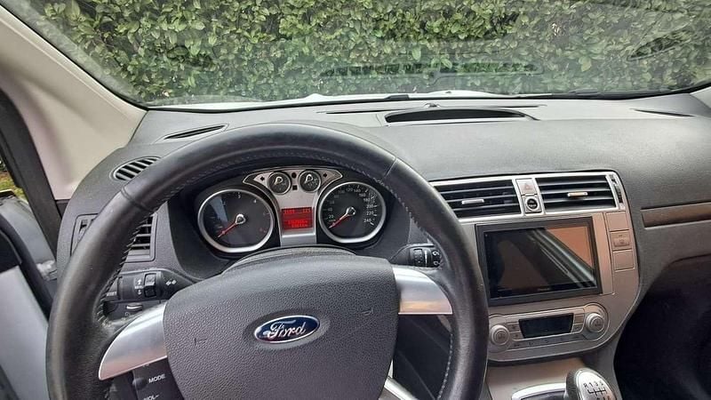 Usata Ford Kuga Titanium 140 CV (102 kW) 2011 SUV