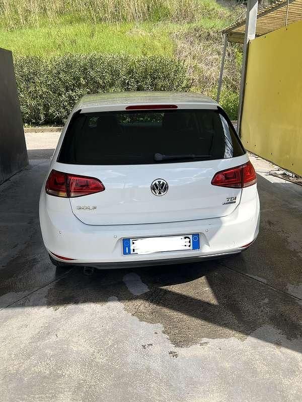 Usata VW Golf VII Comfortline 105 CV (77 kW) 2013 Berlina