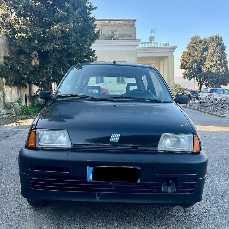 Usata Fiat Cinquecento Young 39 CV (28 kW) 1997 Nero Utilitaria