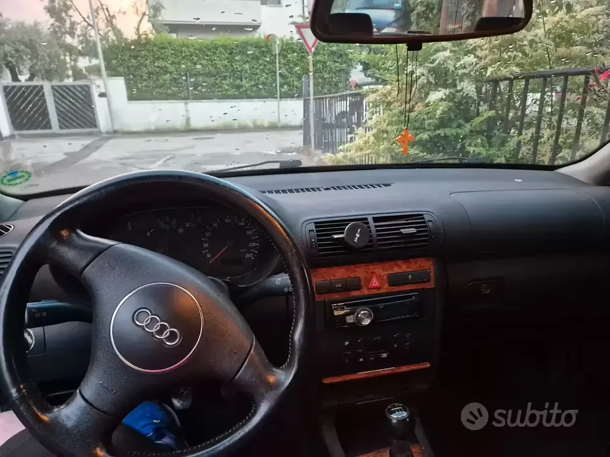 Usata Audi A3 130 CV (95 kW) 2002 Grigio Utilitaria
