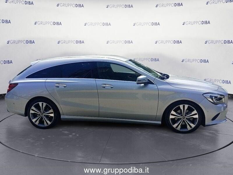 Usata Mercedes CLA200 Premium 135 CV (99 kW) 2019 Grigio Station wagon