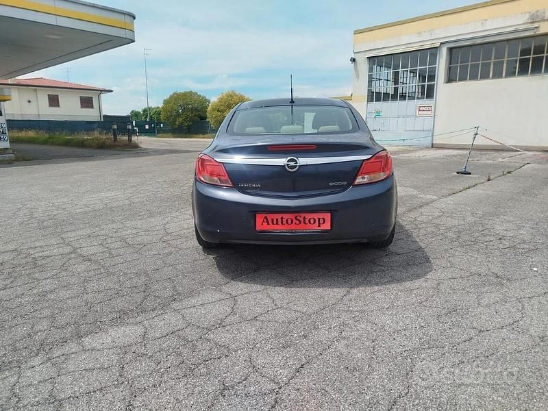 Occasion Opel Insignia 160 ch (117 kW) 2011 Bleue Berline