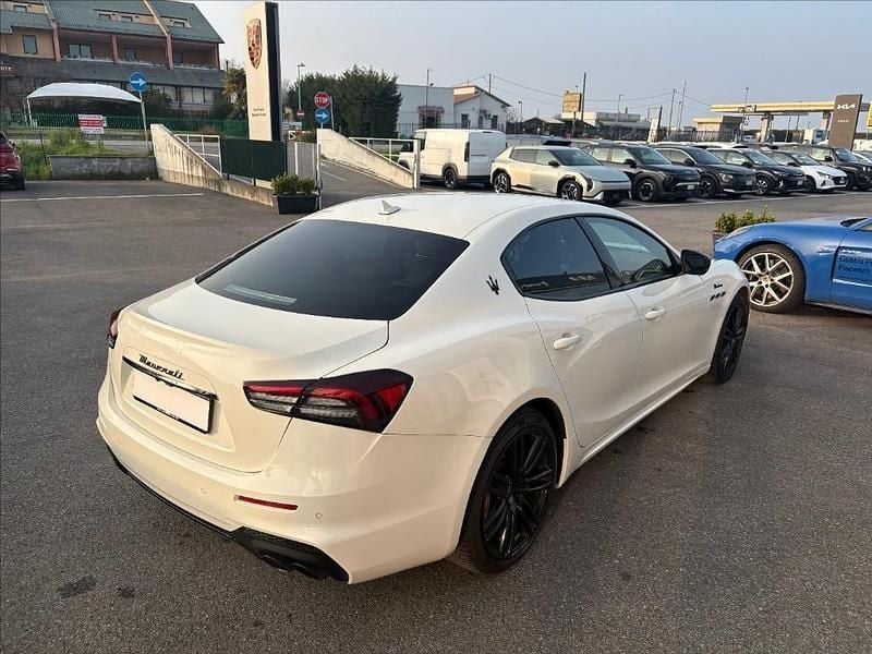 Usata Maserati Ghibli 430 CV (316 kW) 2023 Bianco Berlina