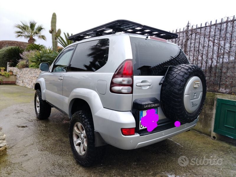 Grigio Usata 2005 Toyota Land Cruiser SUV | 17.000 € (Buon prezzo) - Immagine 1/4