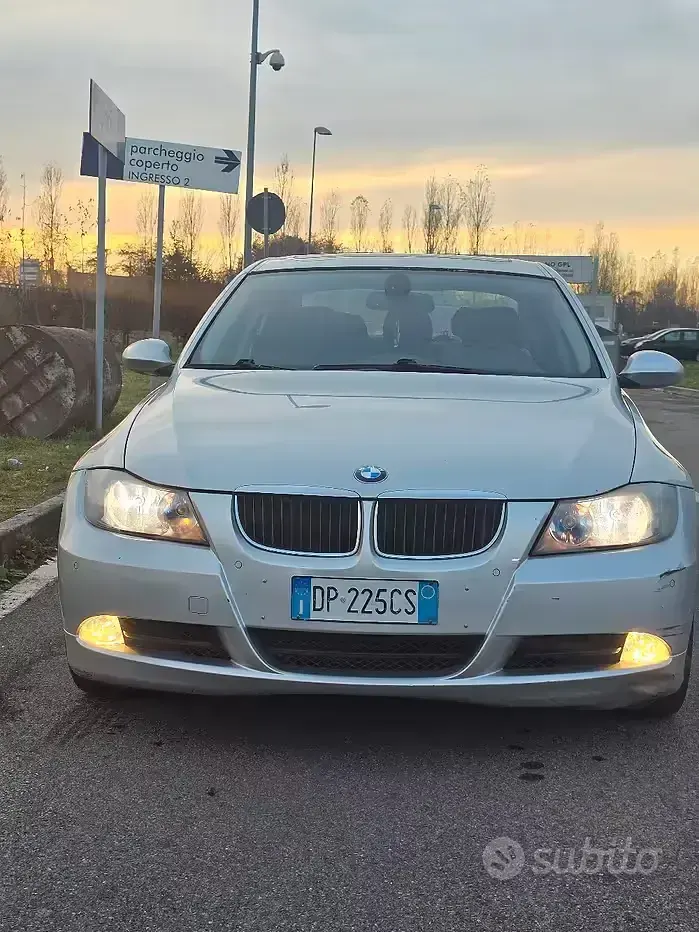 Usata BMW 320 Comfort Edition 177 CV (130 kW) 2008 Grigio Berlina