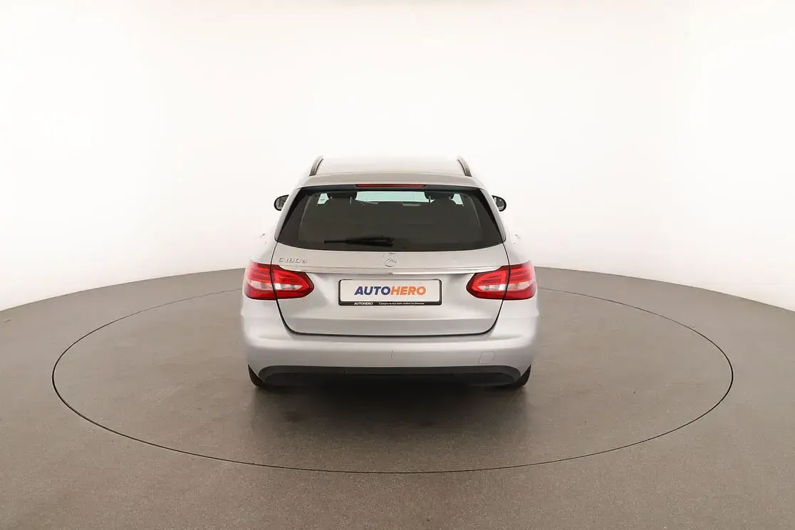 Usata Mercedes C180 Business 116 CV (85 kW) 2017 Argento Station wagon