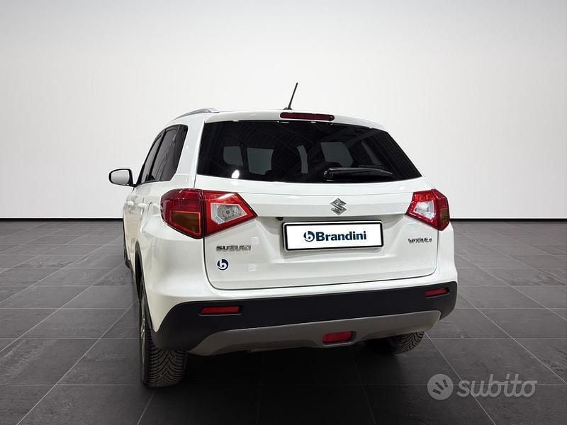 Usata Suzuki Vitara Cool 120 CV (88 kW) 2017 Alpine white SUV