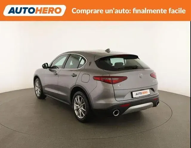 Usata Alfa Romeo Stelvio Super 210 CV (154 kW) 2017 Grigio SUV