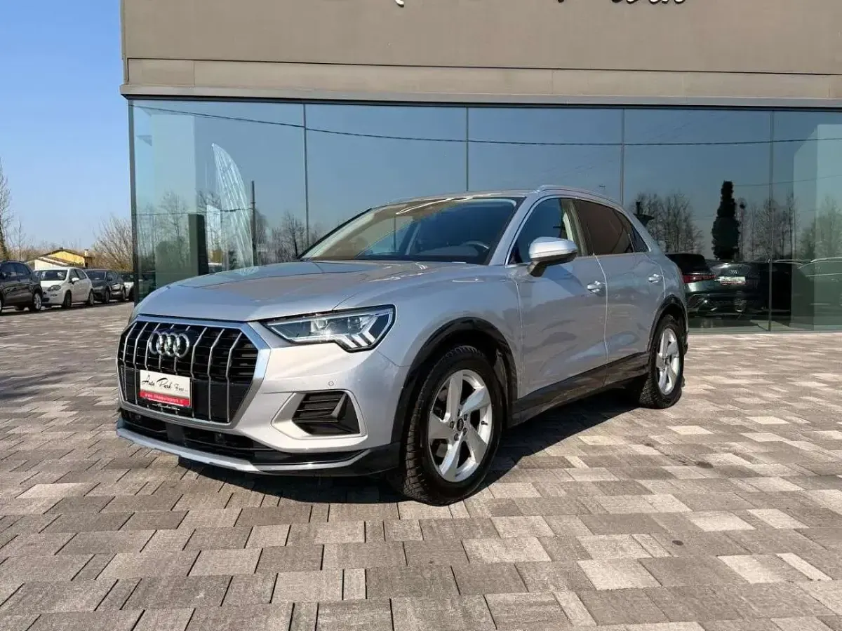 Usata Audi Q3 Advanced 150 CV (110 kW) 2021 Argento SUV