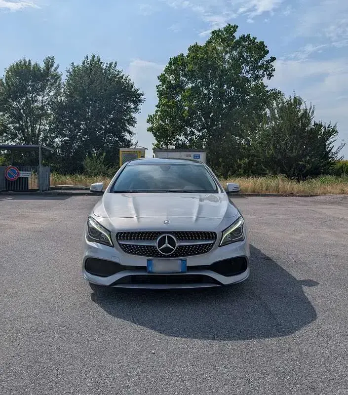Usata Mercedes CLA200 Premium 136 CV (100 kW) 2016 Grigio Coupé
