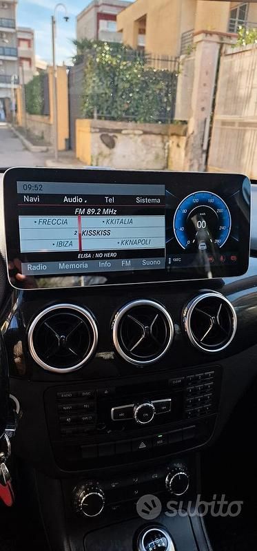 Usata Mercedes B180 Executive 109 CV (80 kW) 2013 Grigio Monovolume