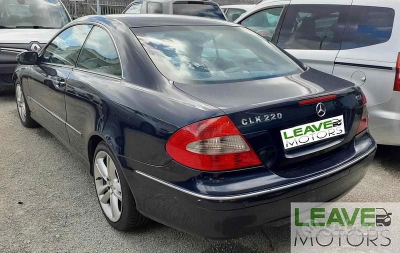 Usata Mercedes CLK220 Avantgarde 150 CV (110 kW) 2006 Blu Coupé