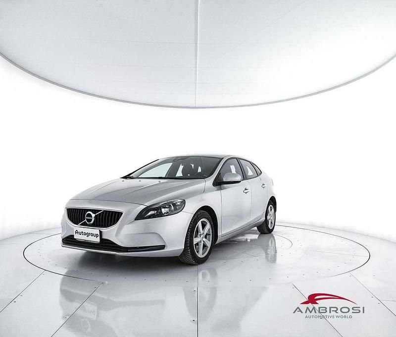 Argento Usata 2018 Volvo V40 Business Edition Station wagon | 12.000 € (Buon prezzo) - Immagine 1/4