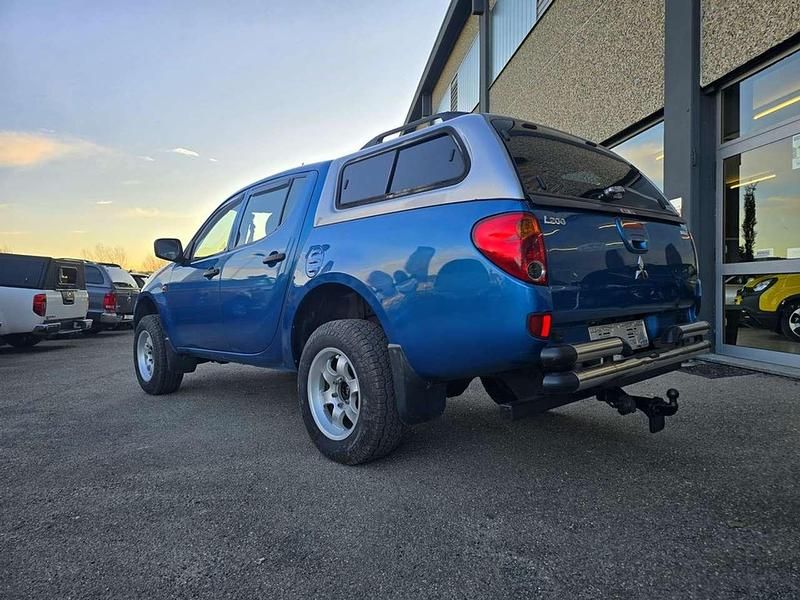 Usata Mitsubishi L200 136 CV (100 kW) 2008 Blu/azzurro Pick-up