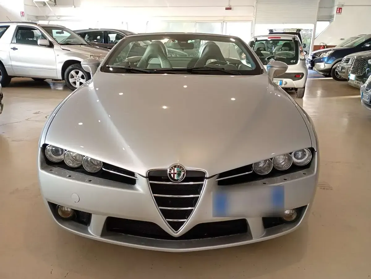 Usata Alfa Romeo Spider 260 CV (191 kW) 2009 Argento Cabrio