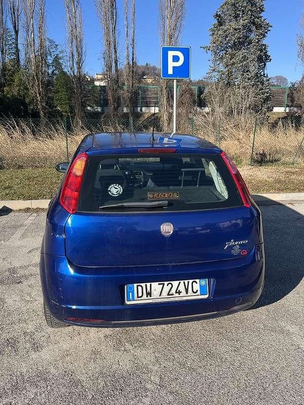 Usata Fiat Grande Punto Active 77 CV (56 kW) 2009 Utilitaria