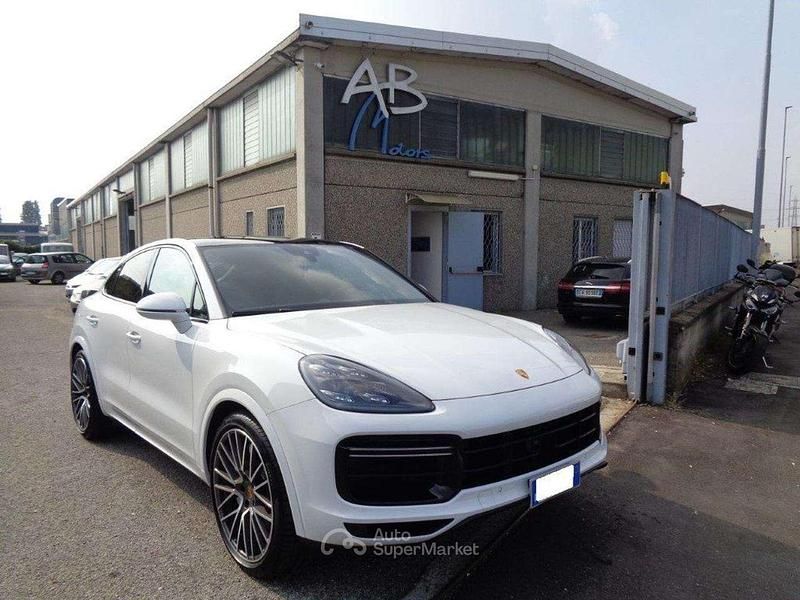 Bianco Usata 2019 Porsche Cayenne Turbo SUV | 74.990 € (Buon prezzo) - Immagine 1/4